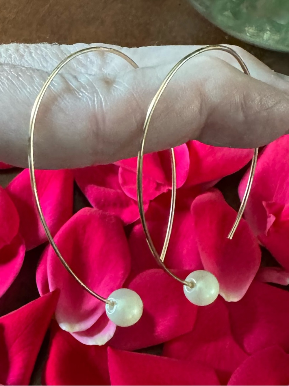 Pearl Arc Threader Earrings ~ Gold ~ Resin Pearl Drop Earrings - Picture 6 of 6